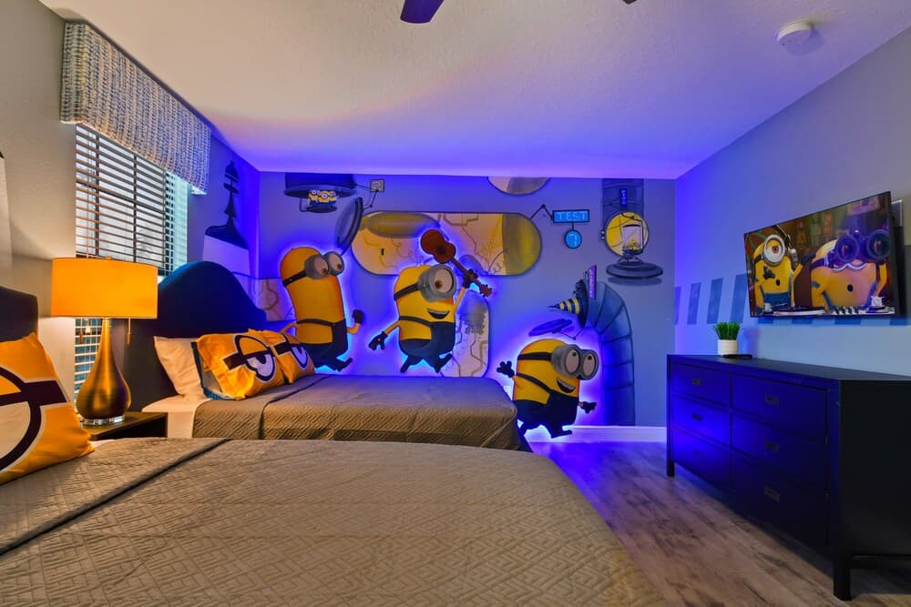 Disney Themed, Pool, Close to Parks!