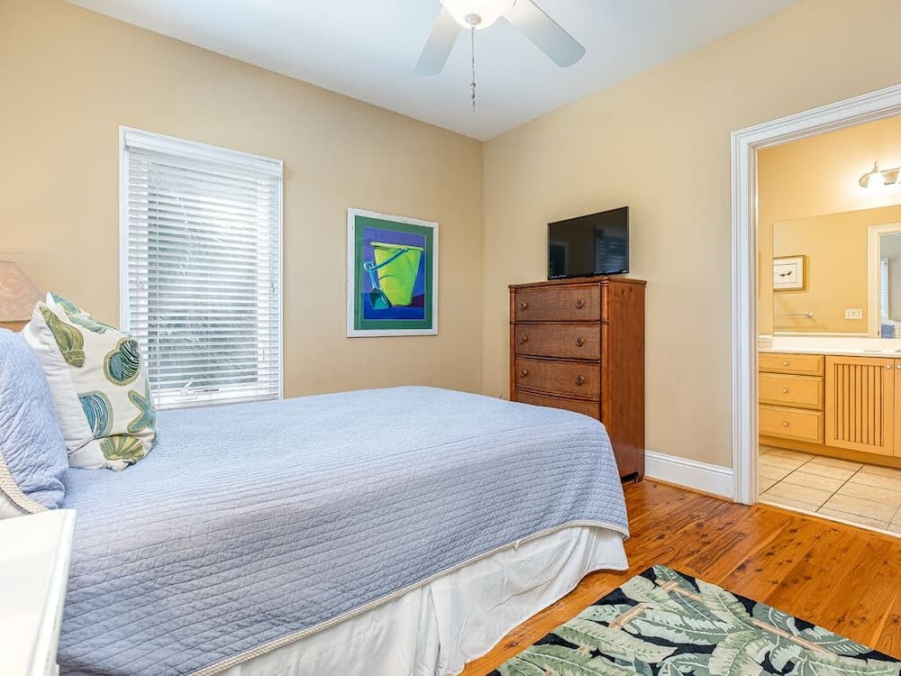 5 Oclock Somewhere by Tybee Vacation Rentals