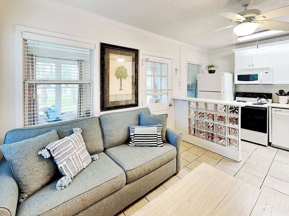 Captains Quarters B by Tybee Vacation Rentals
