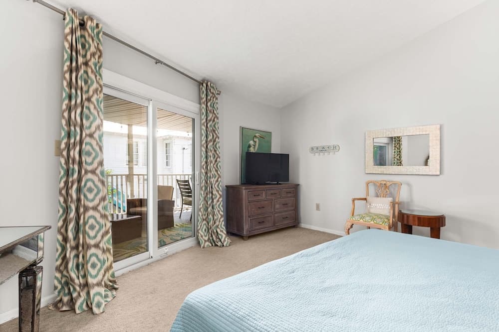 Coastal Breezes by Tybee Vacation Rentals