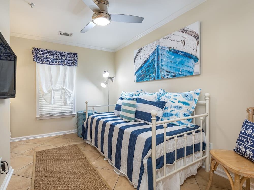 Dolphin Watch 6 by Tybee Vacation Rentals