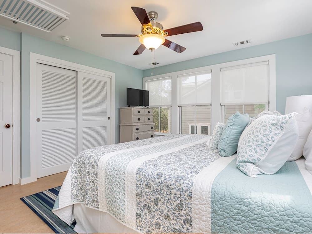 Flip Flop Lagoon by Tybee Vacation Rentals