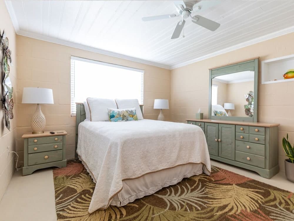 Hang Ten by Tybee Vacation Rentals