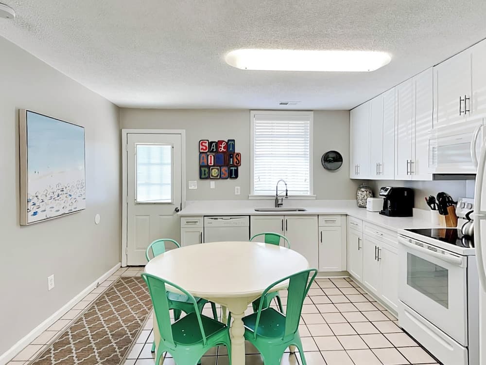 Latitude Adjustment A Tybee Vacation Rentals