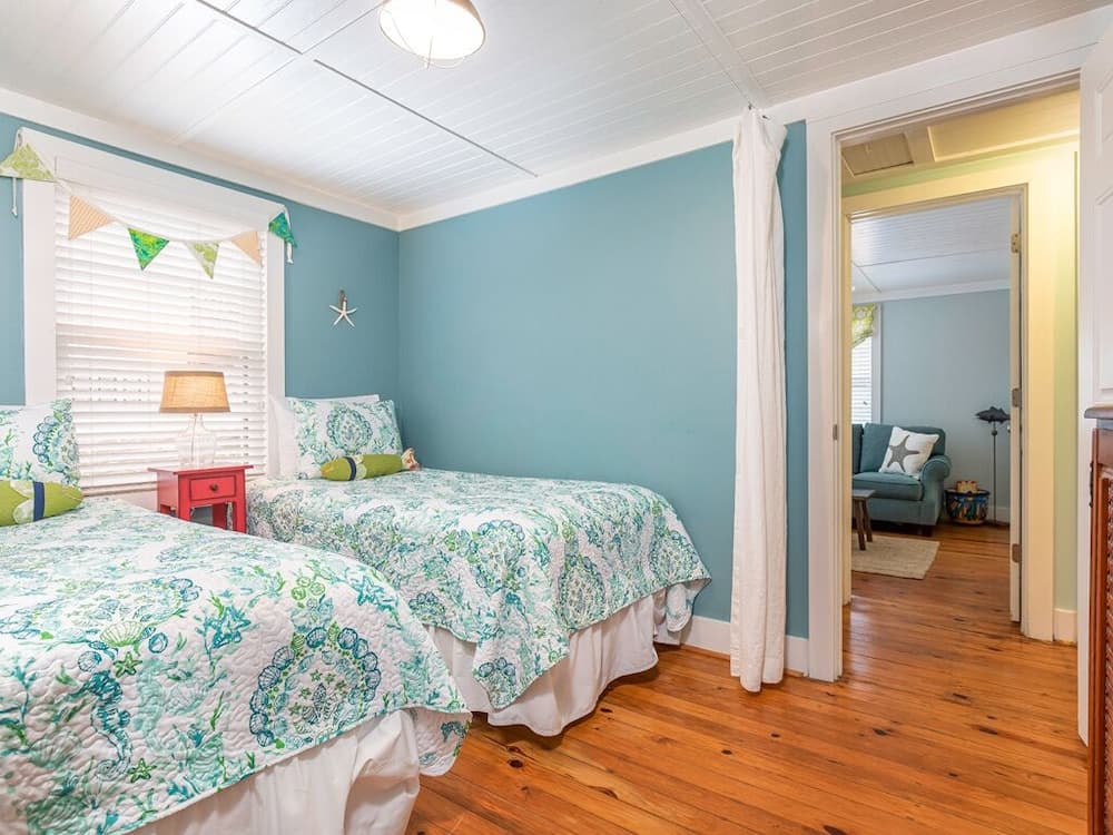 Mellow Yellow by Tybee Vacation Rentals
