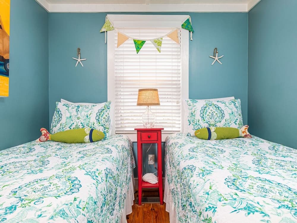 Mellow Yellow by Tybee Vacation Rentals