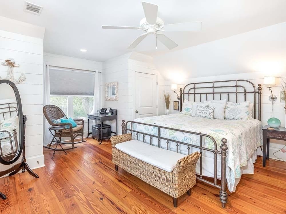 Serenity By The Sea by Tybee Vacation Rentals