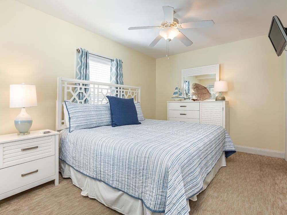 Silver Shores 4 by Tybee Vacation Rentals