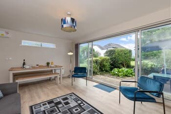 Coedrath Park 16 - Walk to Beach Ground Floor