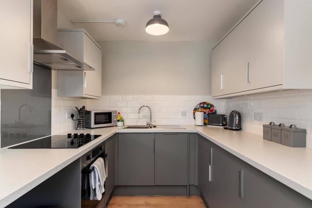 Coedrath Park 16 - Walk to Beach Ground Floor