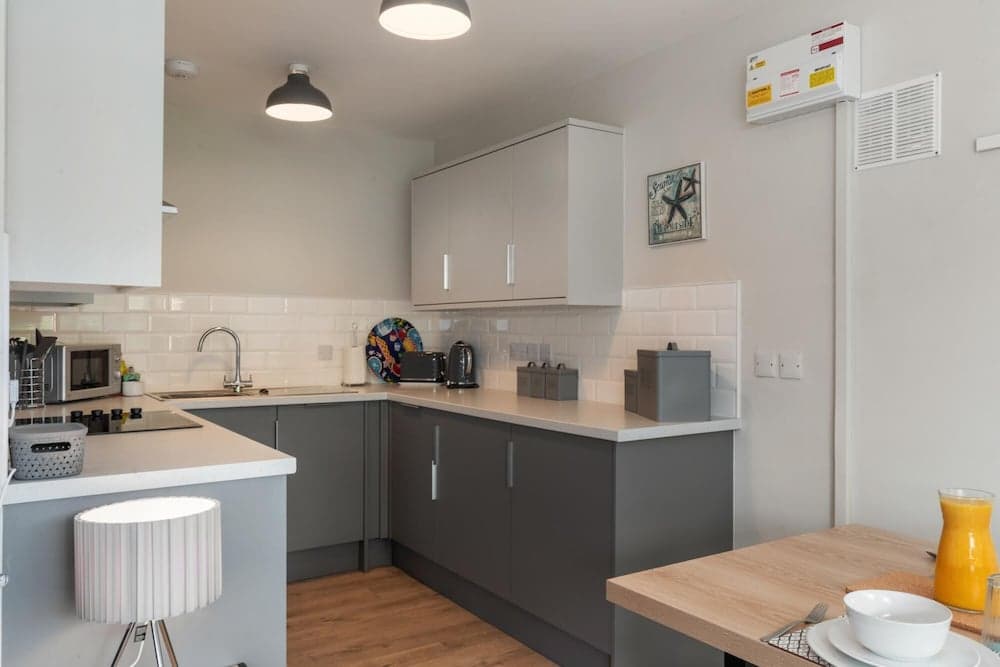 Coedrath Park 21 - Walk to Beach Parking