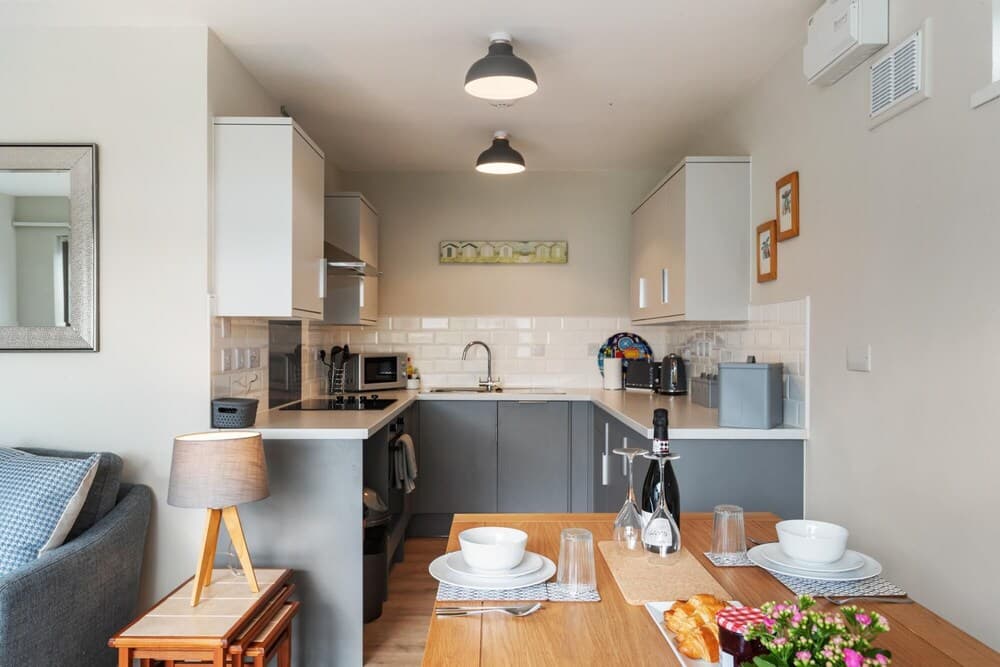 Coedrath Park 36 - Walk to Beach Pet Friendly