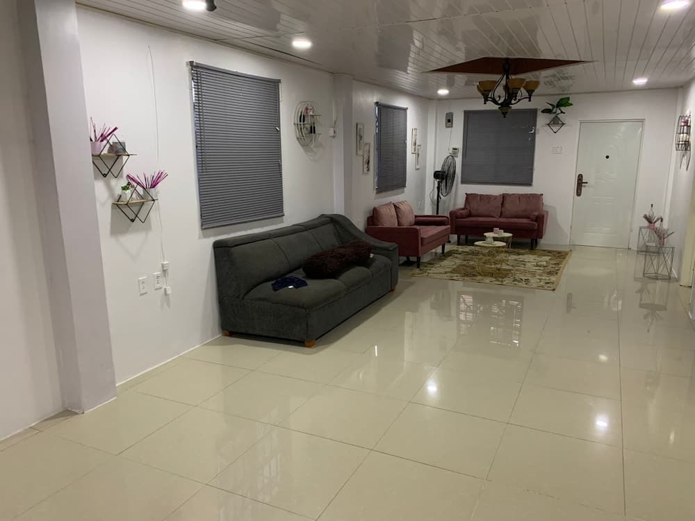 1 Bed Apartment - Sleeps 2 - Parking - Wifi