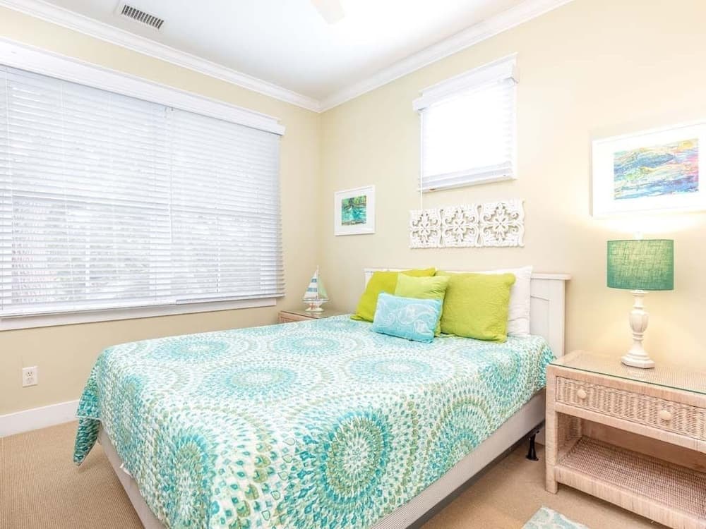 Three Sisters by Tybee Vacation Rentals