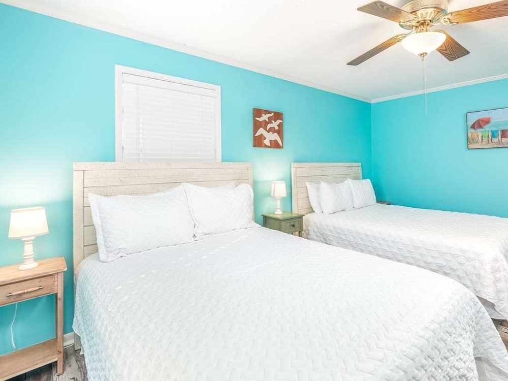 Toes in the Sand by Tybee Vacation Rentals