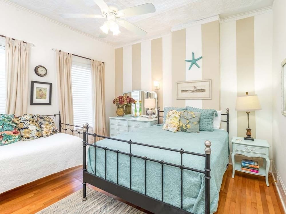 Whitecaps by Tybee Vacation Rentals