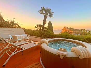 Seadise Luxury Apartment