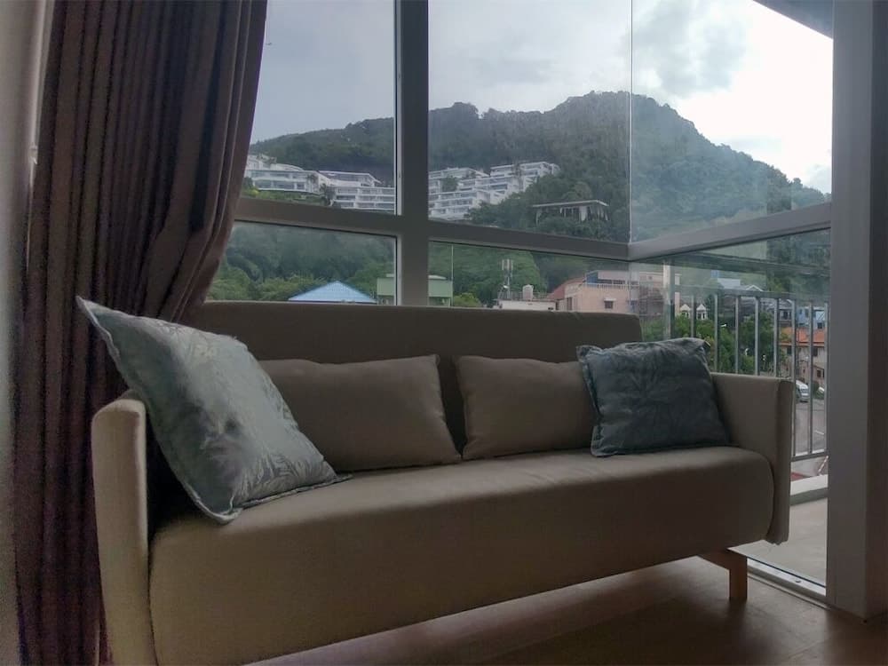 Kata Beach Ozone Superb Fully Equipped Studio Kitchen Washing Machine Aircon