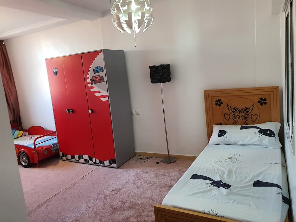 Familiar Luxury Apartment