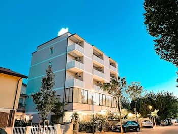 Hotel Sara - 4 Guests Room - n 1