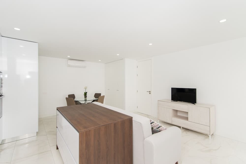 800m From the Boat to Praia das Cabanas, With Pool, Terrace, Wifi and air con