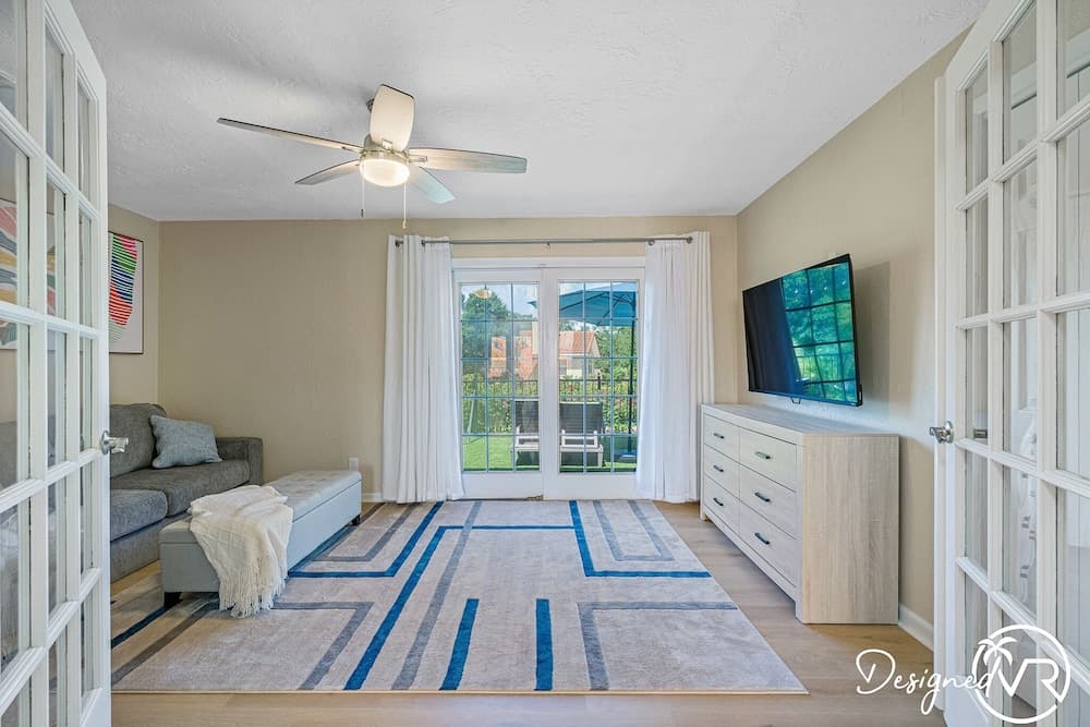 8 BR Heated Pool & Soccer Field