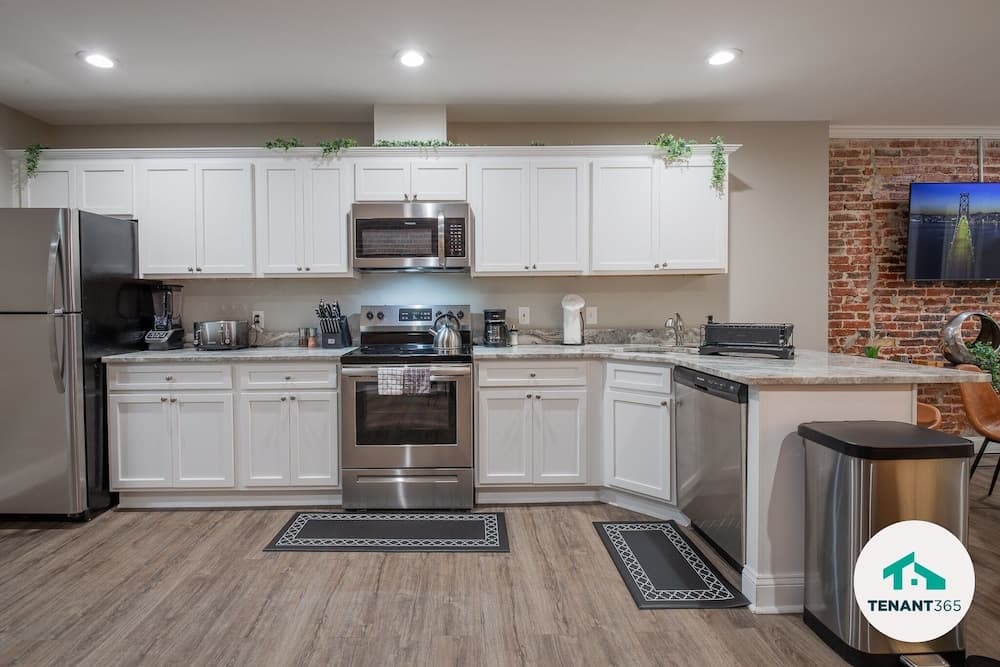 Baltimore's Best Home Away From Home 2 Bedroom Apts by Redawning