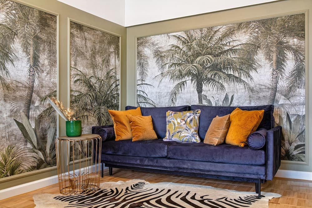 Palace of the Parliament Rainforrest 1BR