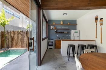 Linda Casa bem pr Xima Praia do Marceneiro