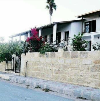 Karpaz farm guest house