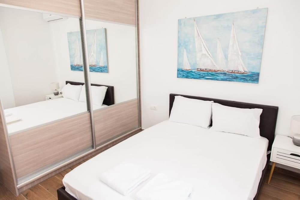 Gorgeous Apartment in Athens GTD8280-02