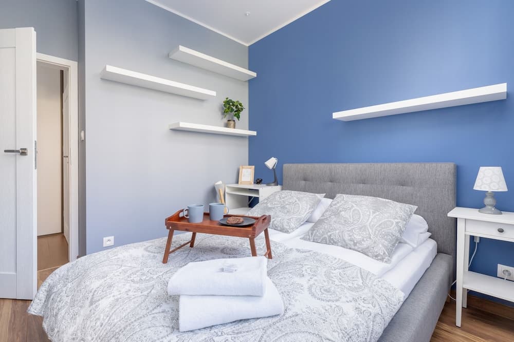 Krakow Old Town Rakowicka by Renters