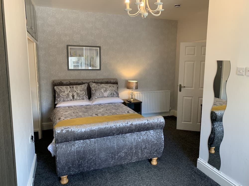 Heather Glen 6 Bedroom 6 Bathroom Home by the sea