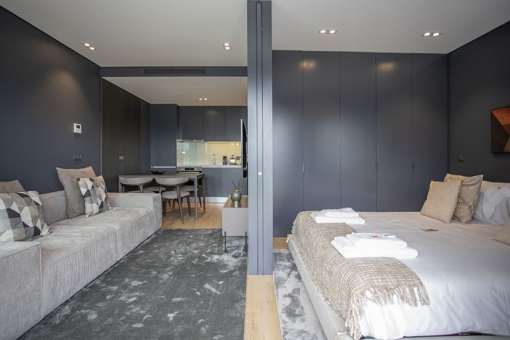 Liiiving in Porto - Dragão Pool View