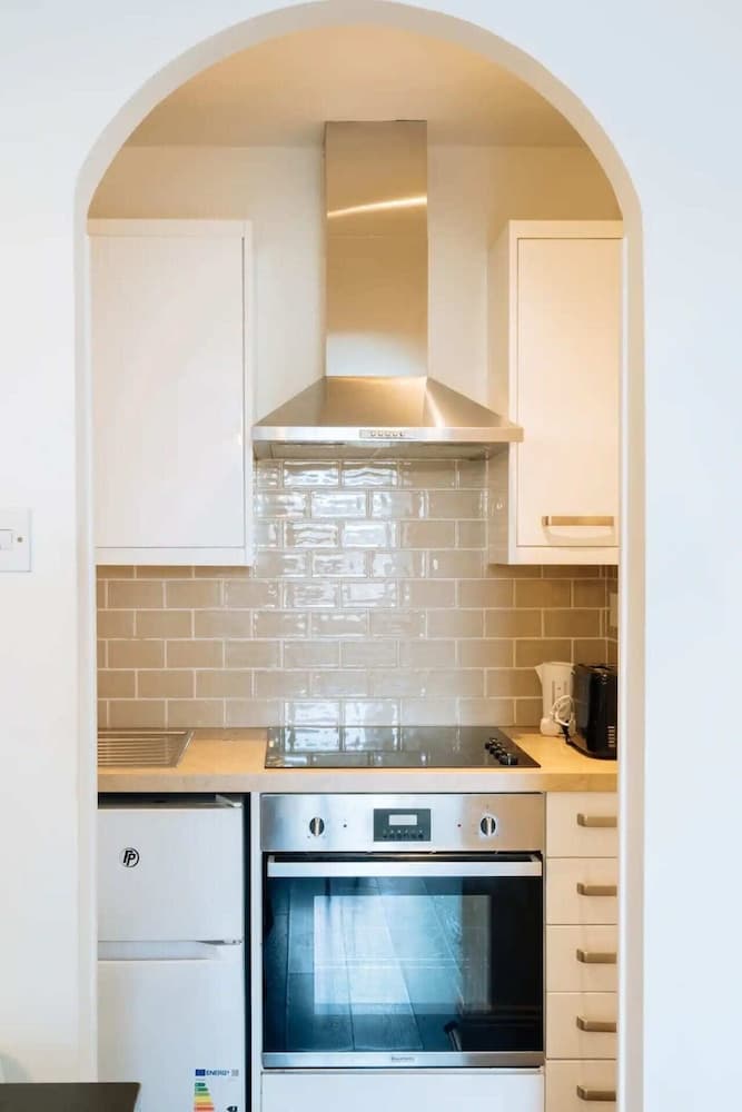 Homely 1 Bedroom Apartment in Dublin City Centre With River View