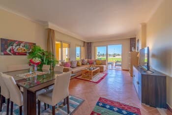 Vesta - Luxury APT III - 2BR - Golf