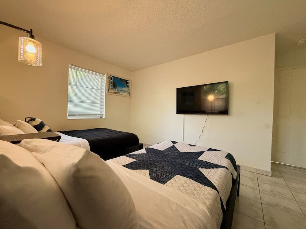 Delight Retreat Apt 4 Min Walk to Beach