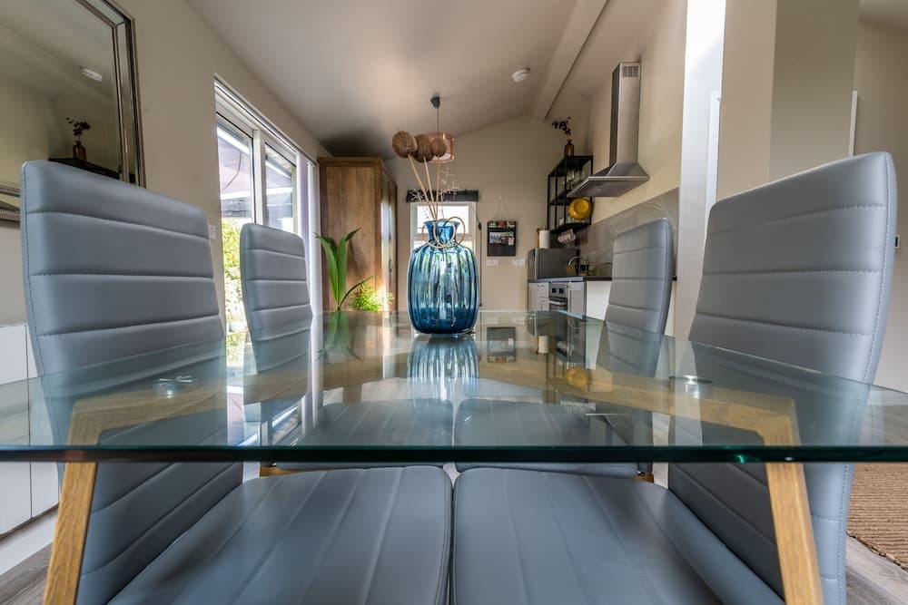 Newly Renovated, Stylish Self-catering Apartment