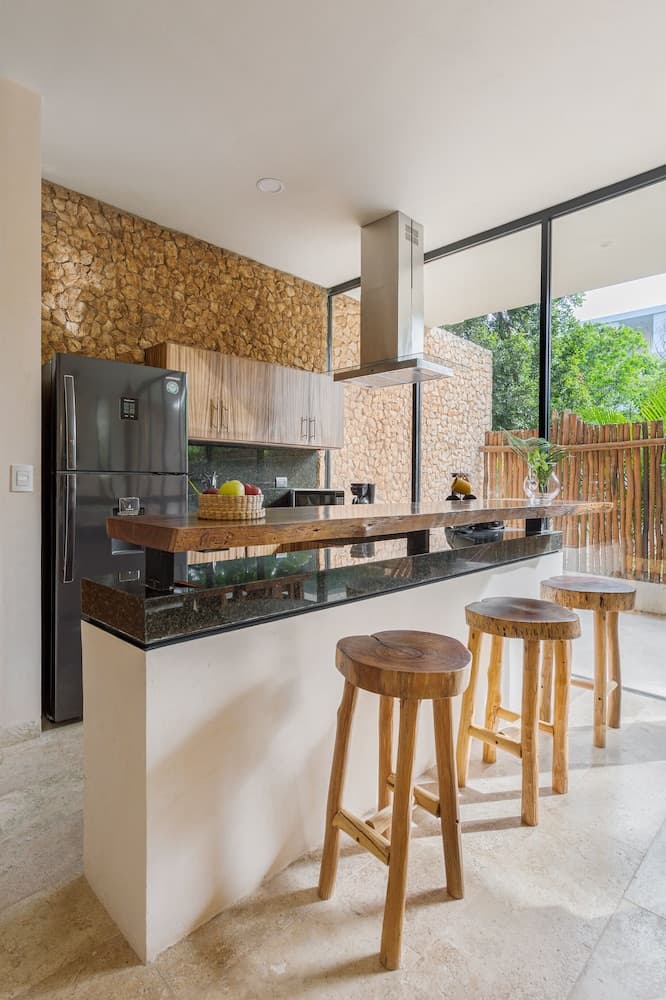 Luxury 2 Bedroom Suite Private Pool TL01