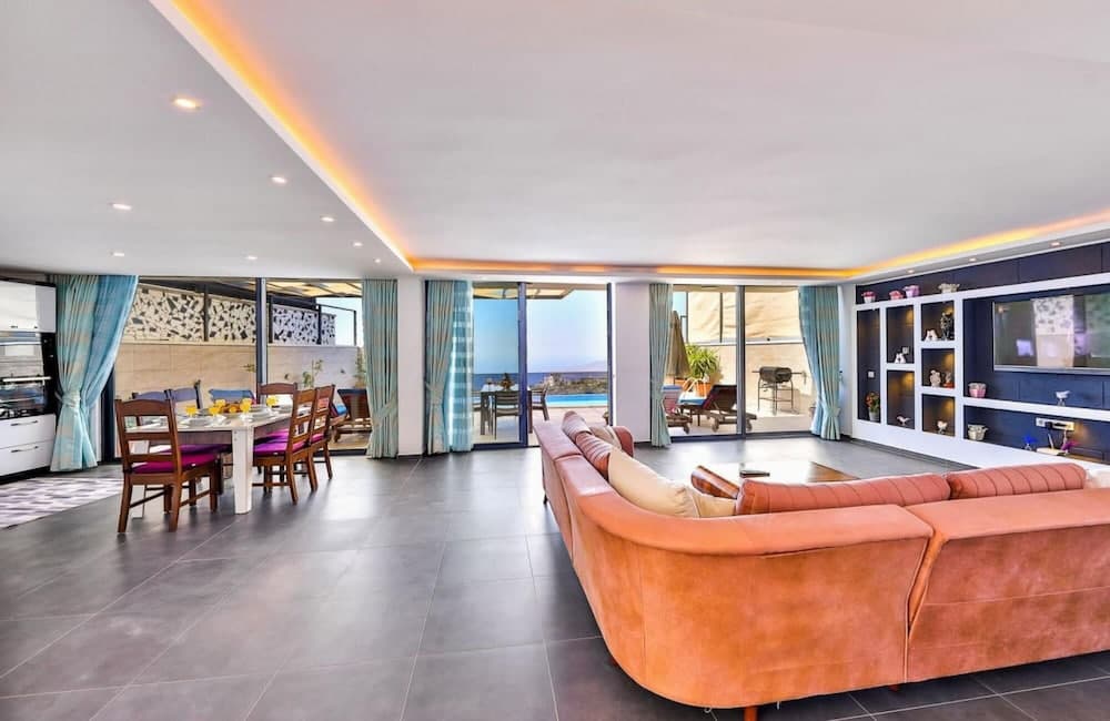 Villa With Pools Jacuzzi and Sauna in Kalkan