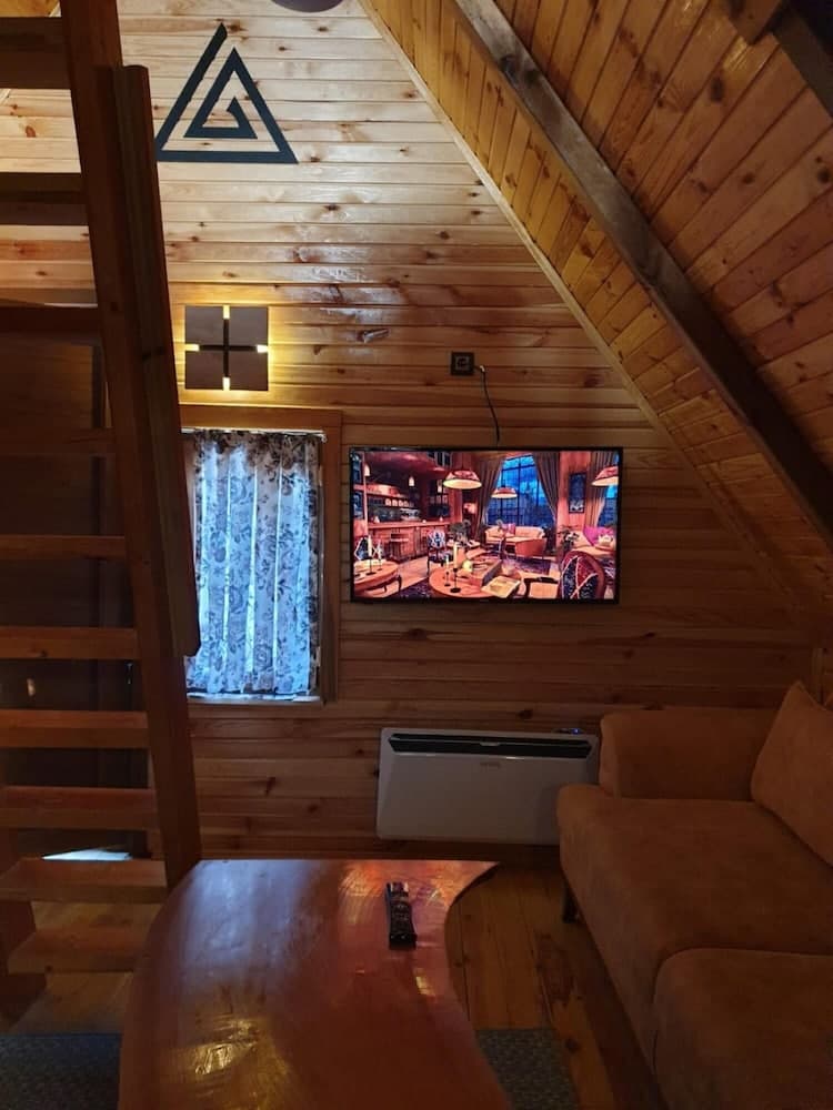 Bungalow With Shared Garden Near Beach in Cinarcik