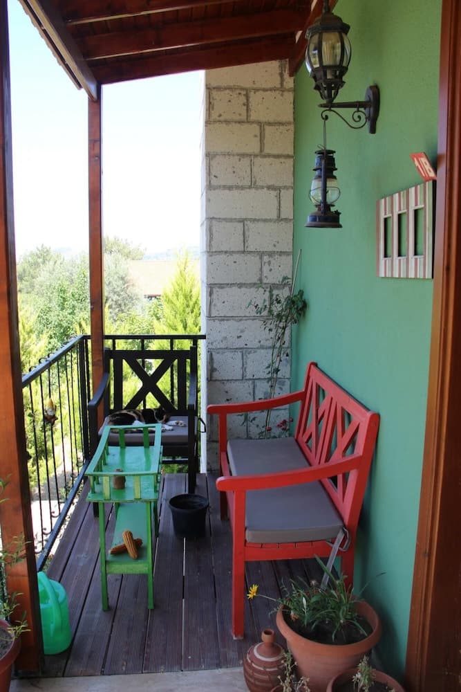 Secluded Apart Surrounded by Nature in Selcuk
