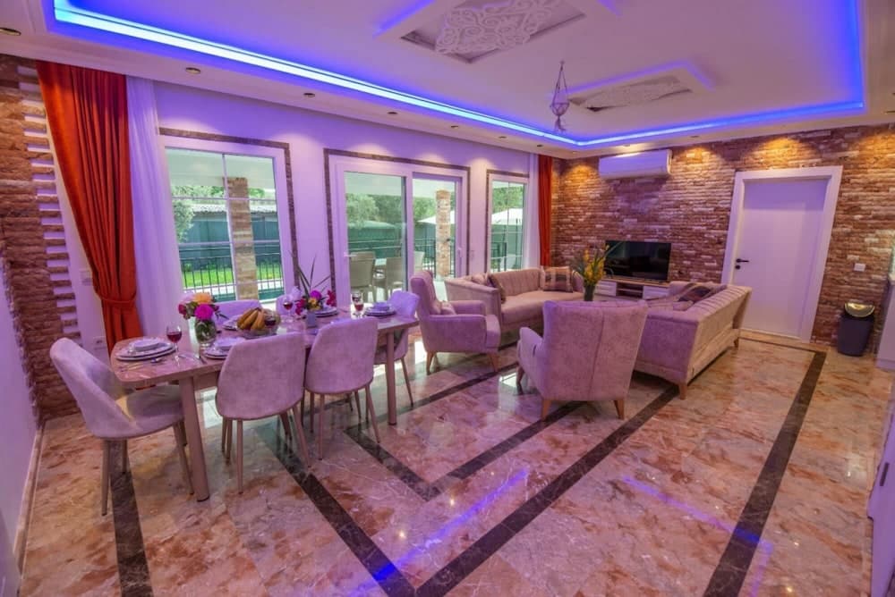 Villa Close to Inlice Beach With Pool in Fethiye