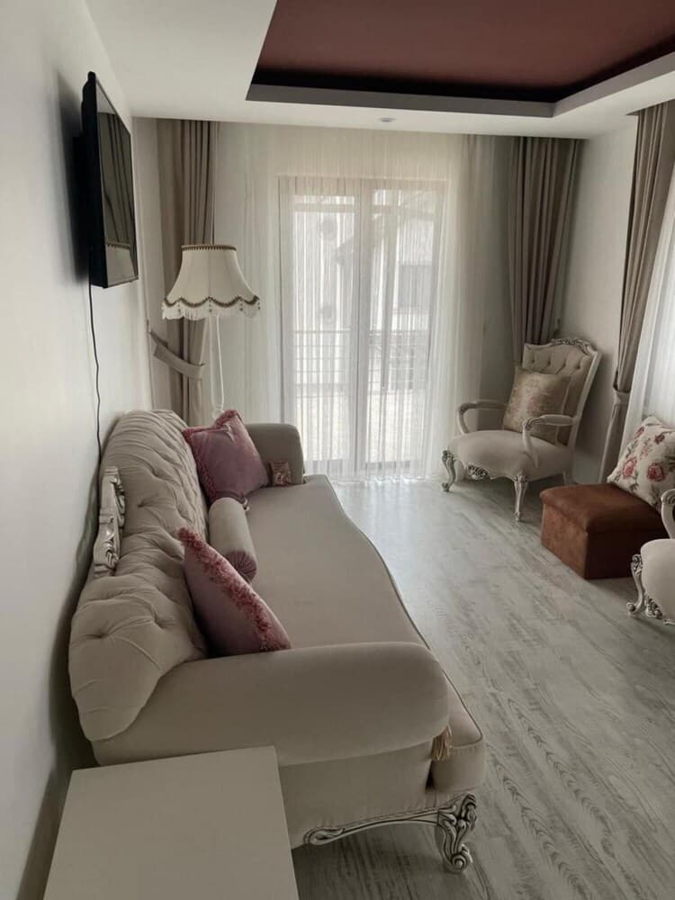 Villa Near Sapanca Lake With Jacuzzi Shared Pool