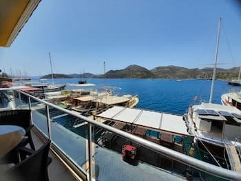 Lovely Flat With Sea View Near Beach in Bozburun