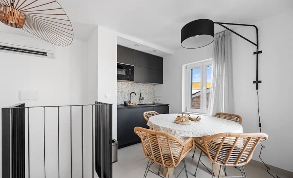 2 Flat Apartment With Terrace And Outdoor Shower