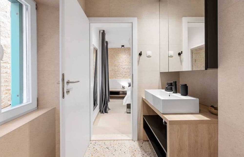 Deluxe City Room For 2 Free Parking