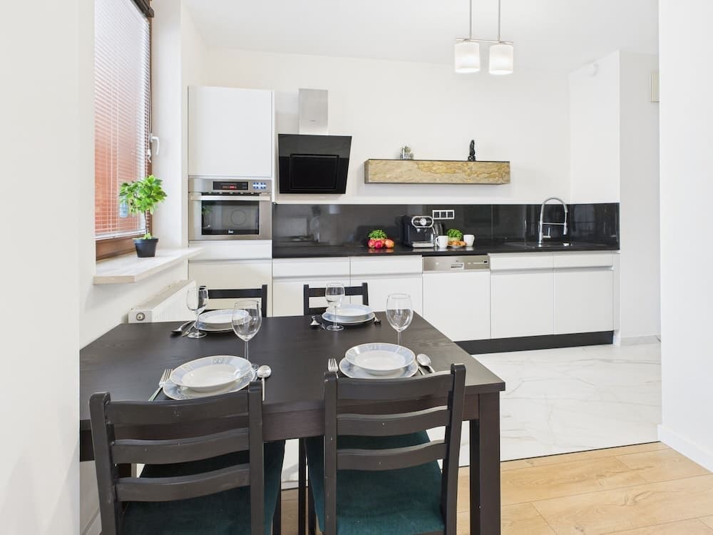 Chłodna Apartment European Square Warsaw