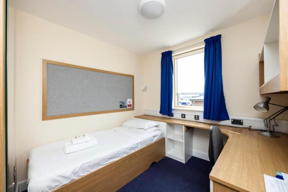 Ensuite Rooms at Westminster Hall-OXFORD