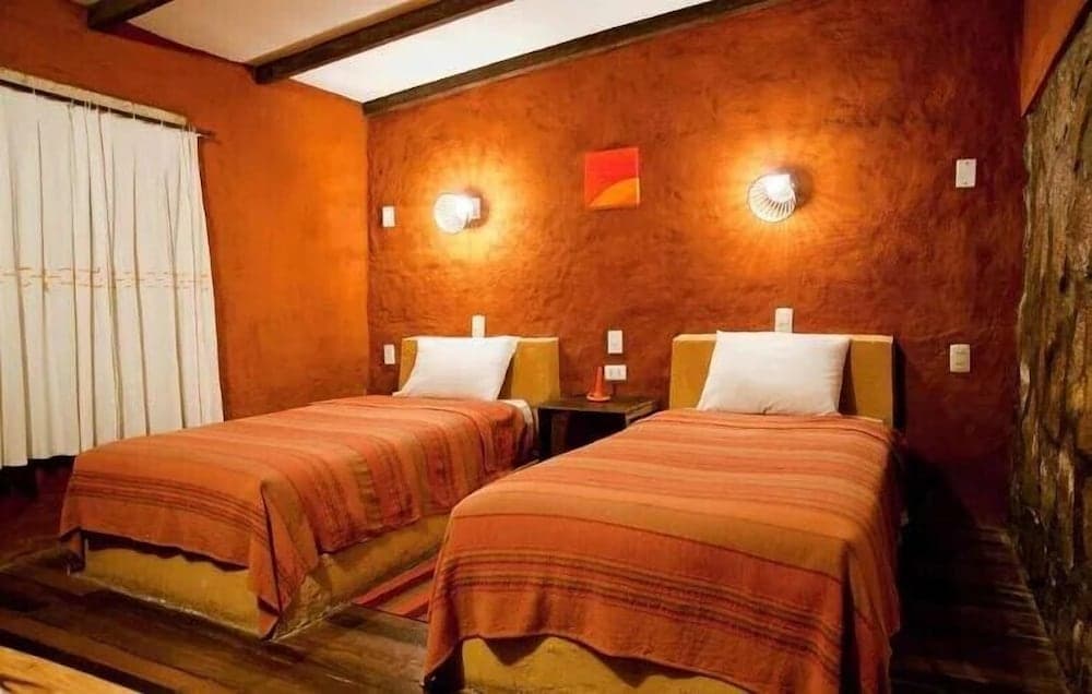 Hotel Mallku Cueva